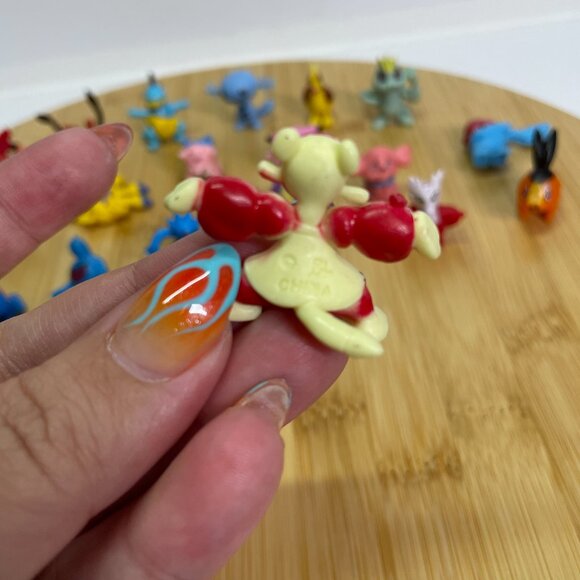 Pokemon Mini Figures 1" Characters 2000s R/L.W Figurines Gumball Lot of 21 - Picture 5 of 8